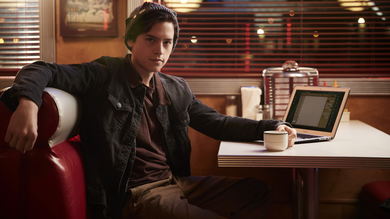 Illustration for article titled Riverdale's Jughead Is a Shitty Writer